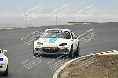 media/Jan-26-2025-CalClub SCCA (Sun) [[cfcea7df88]]/Group 1/Race/